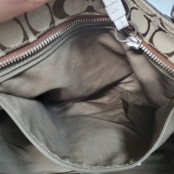 Coach Signature Handbag - Picture 7 of 9